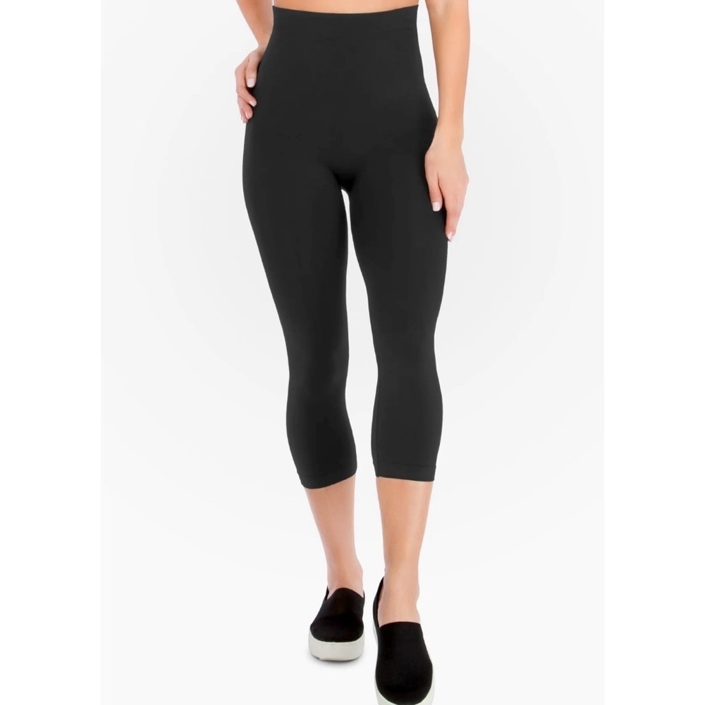 Belly Bandit Size XL Mother Tucker Capri Leggings in Black